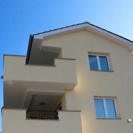 Marin * Vrbnik (Primorje-Gorski Kotar)